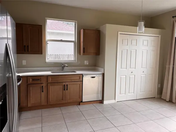 1048 DEES DR, Oviedo, FL 32765