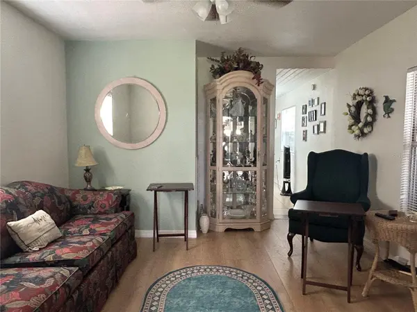6437 WESTSIDE DR, New Port Richey, FL 34652