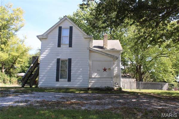 711 Lampert ST, Alton, IL 62002