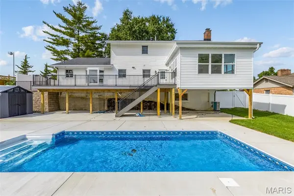 148 Spring Oaks DR, Ballwin, MO 63011