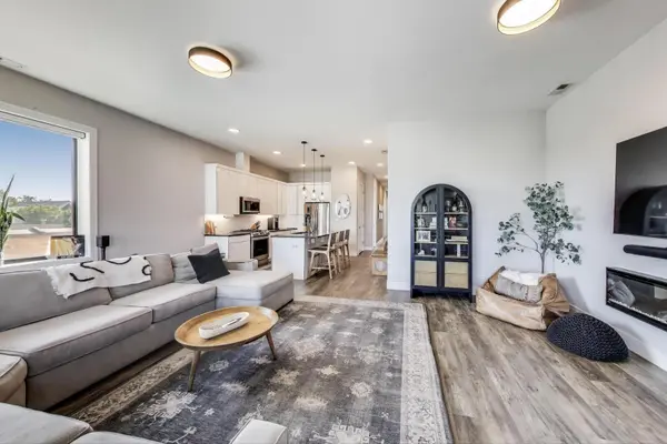 2246 N Western AVE #4, Chicago, IL 60647