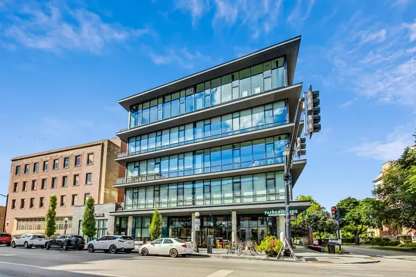 147 N Euclid AVE #403, Oak Park, IL 60302