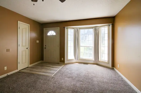 1035 Hot Shot Dr, Clarksville, TN 37042