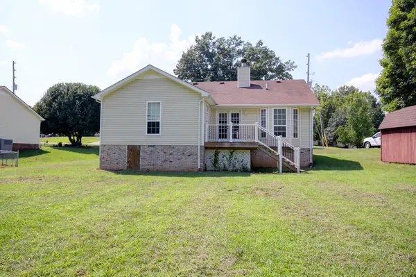 1035 Hot Shot Dr, Clarksville, TN 37042