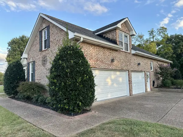 100 Ellis Park, Lebanon, TN 37087