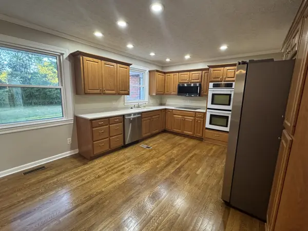 1629 Edgewood Dr, Lebanon, TN 37087