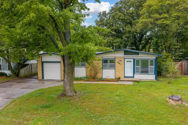 461 S Westview Dr, Derby, KS 67037