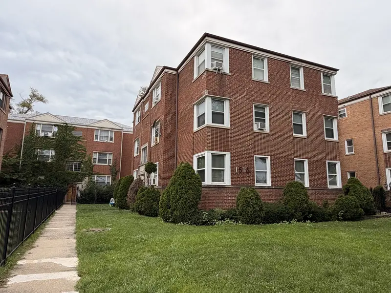 1516 Harlem AVE N #3W, River Forest, IL 60305