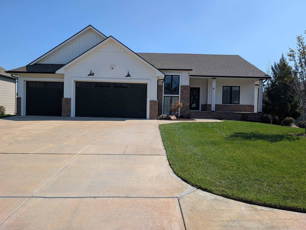 1502 N Shadow Rock Dr, Andover, KS 67002