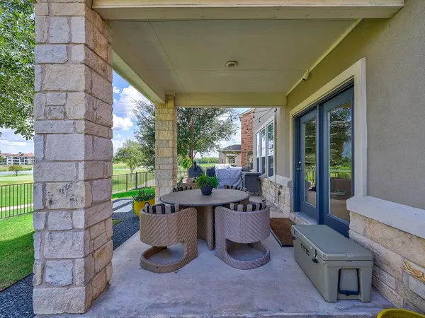 302 Danish DR #13, Hutto, TX 78634