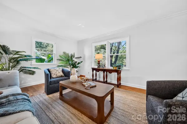 1309 Worcaster PL, Charlotte, NC 28211