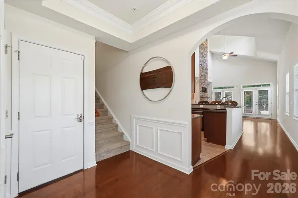 411 Halyard LN, Tega Cay, SC 29708