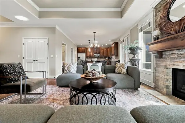 8525 Cardinal ST, Lenexa, KS 66219