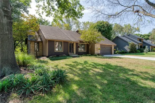 11269 Hadley ST, Overland Park, KS 66210