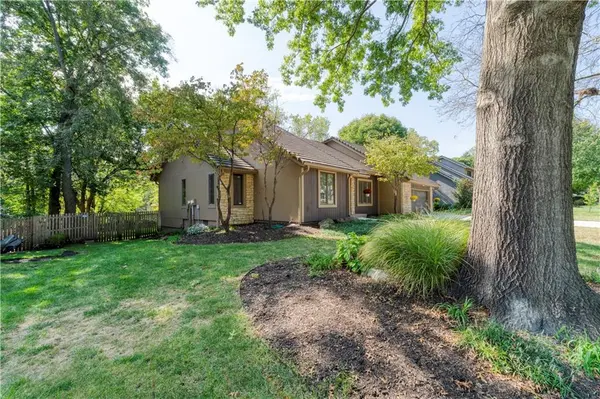 11269 Hadley ST, Overland Park, KS 66210