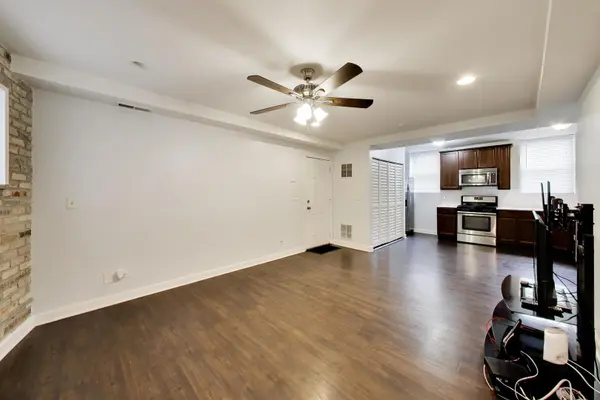 1340 W Greenleaf AVE #3G, Chicago, IL 60626