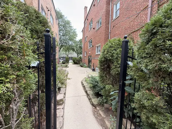 1516 Harlem AVE N #3W, River Forest, IL 60305