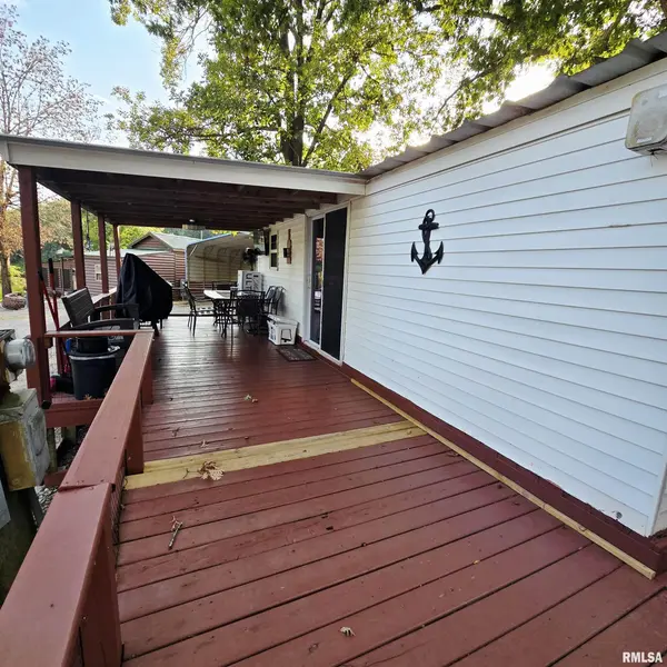4 VICTORY LN, Marion, IL 62959