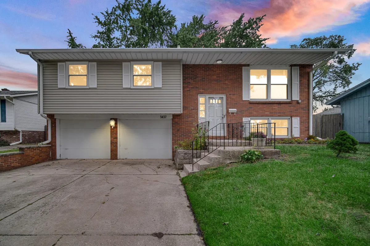 3437 Strong PL, Highland, IN 46322