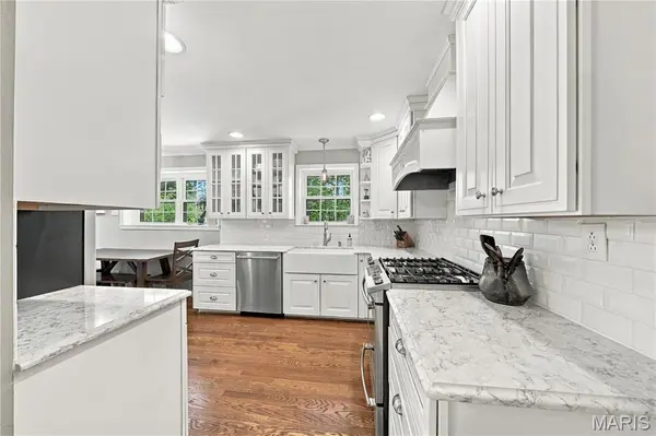 1517 Rue Renee DR, Warson Woods, MO 63122