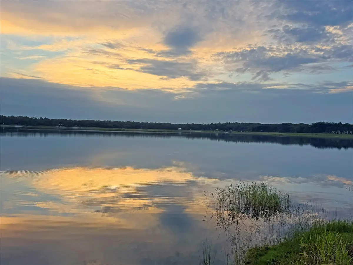 104 DOE TRL, Hawthorne, FL 32640