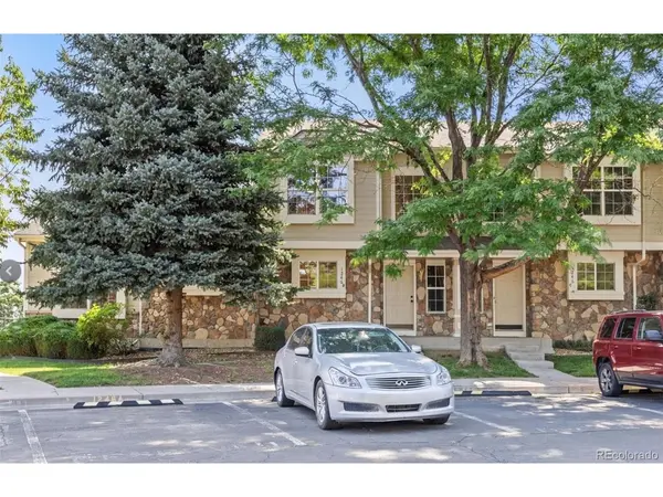 1246 S Zeno #B, Aurora, CO 80017