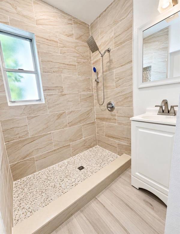 1832 E ROBINSON ST, Orlando, FL 32803