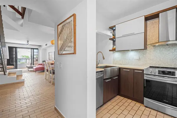 180 CANDELERO DRIVE #66, Humacao, PR 00791