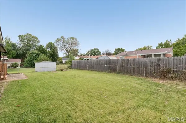 3645 Greenway Chase DR, Florissant, MO 63031