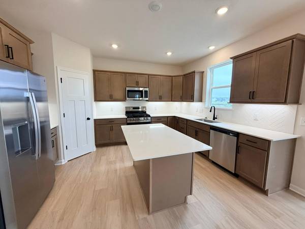 11630 16th CIR NE, Saint Michael, MN 55376