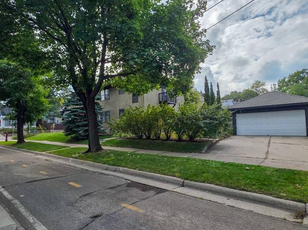 100 W 40th ST, Minneapolis, MN 55409