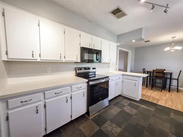 4150 W Evergreen DR, Edmond, OK 73025