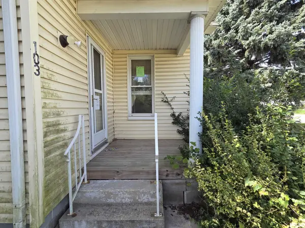 103 1ST ST, Bradford, IL 61421