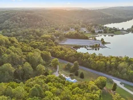 3427 Lyndell Bell Rd, Normandy, TN 37360