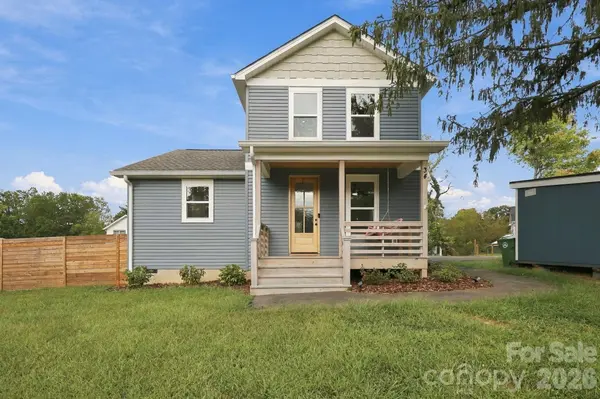 34 Gudger RD, Candler, NC 28715