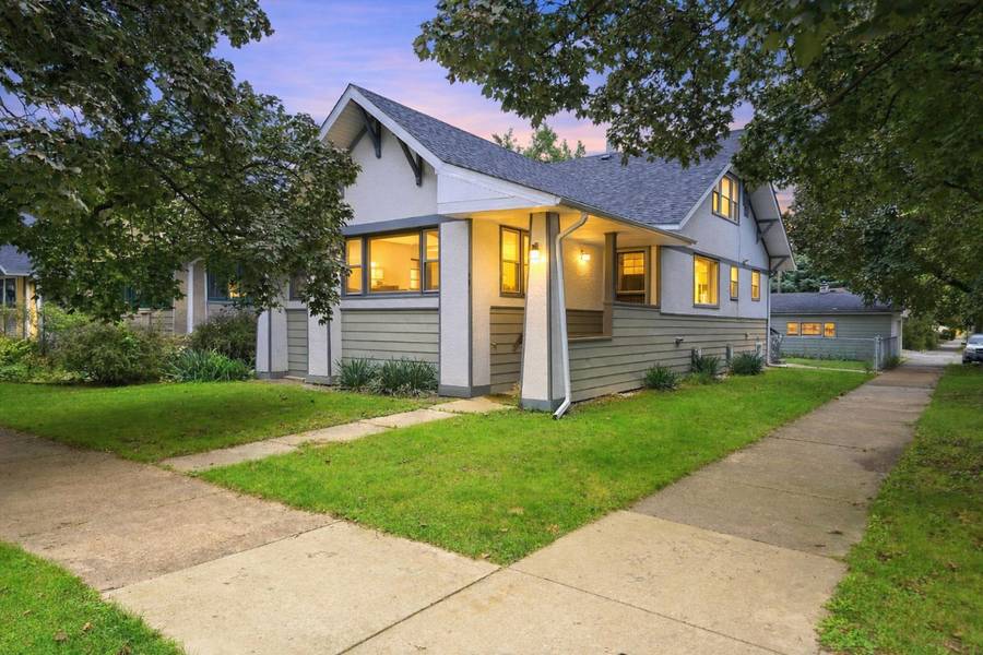 4101 N Leamington AVE, Chicago, IL 60641