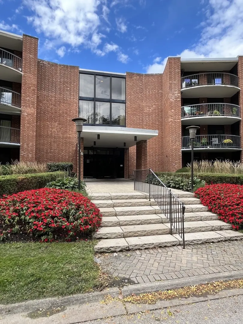 1615 E Central RD #422-C, Arlington Heights, IL 60005