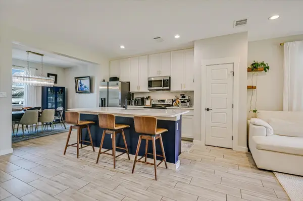 17504 Panorama DR, Dripping Springs, TX 78620