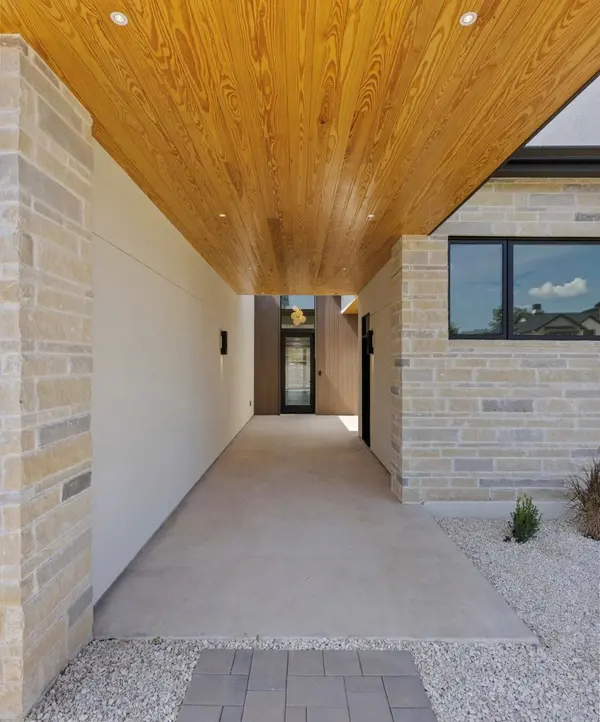 100 Nattie Woods, Horseshoe Bay, TX 78657