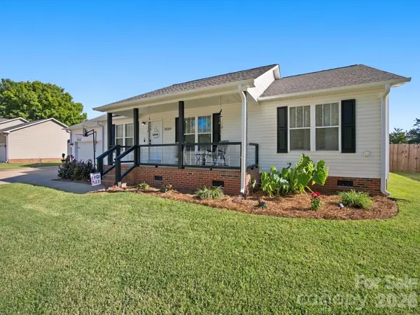 7580 Woodleaf RD, Woodleaf, NC 27054