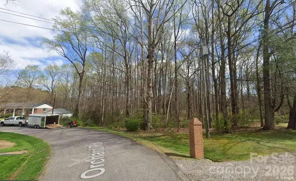 7 Orchard LN, Statesville, NC 28677