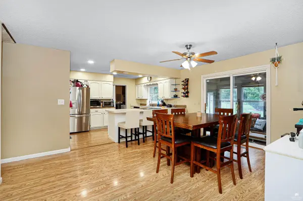 417 Warner Park Rd, Manhattan, KS 66503