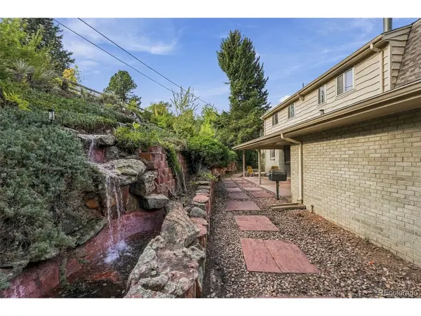 11100 W 25th, Lakewood, CO 80215