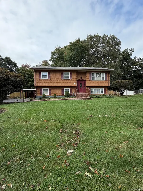 131 Sleepy Hollow LN, Congers, NY 10920