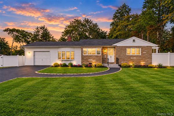 260 W 24th ST, Deer Park, NY 11729
