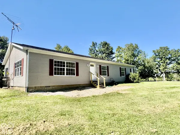 8476 E Sycamore RD, Bloomfield, IN 47424