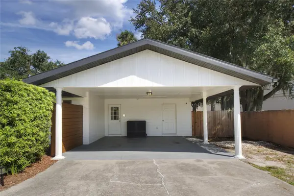 920 ORANGE AVE, Tavares, FL 32778