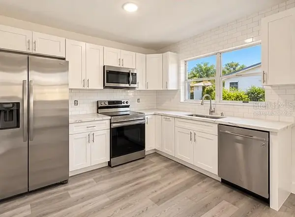 22 OCEAN ST, Merritt Island, FL 32952