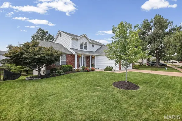 9757 Tesson Creek Estates DR, St Louis, MO 63123