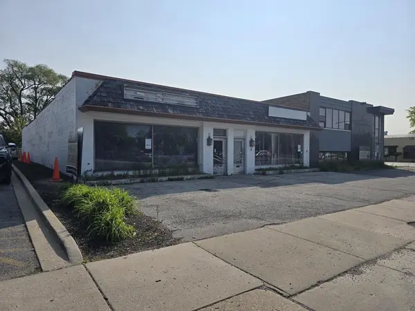 6731-6733 N Lincoln AVE, Lincolnwood, IL 60712
